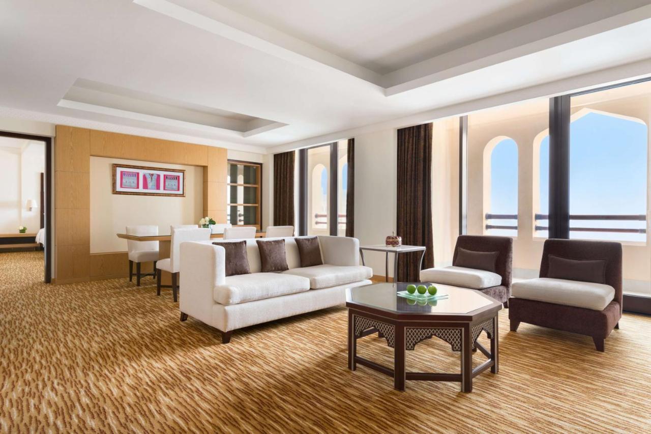 Resort Shangri-la Barr Al Jissah, 5*