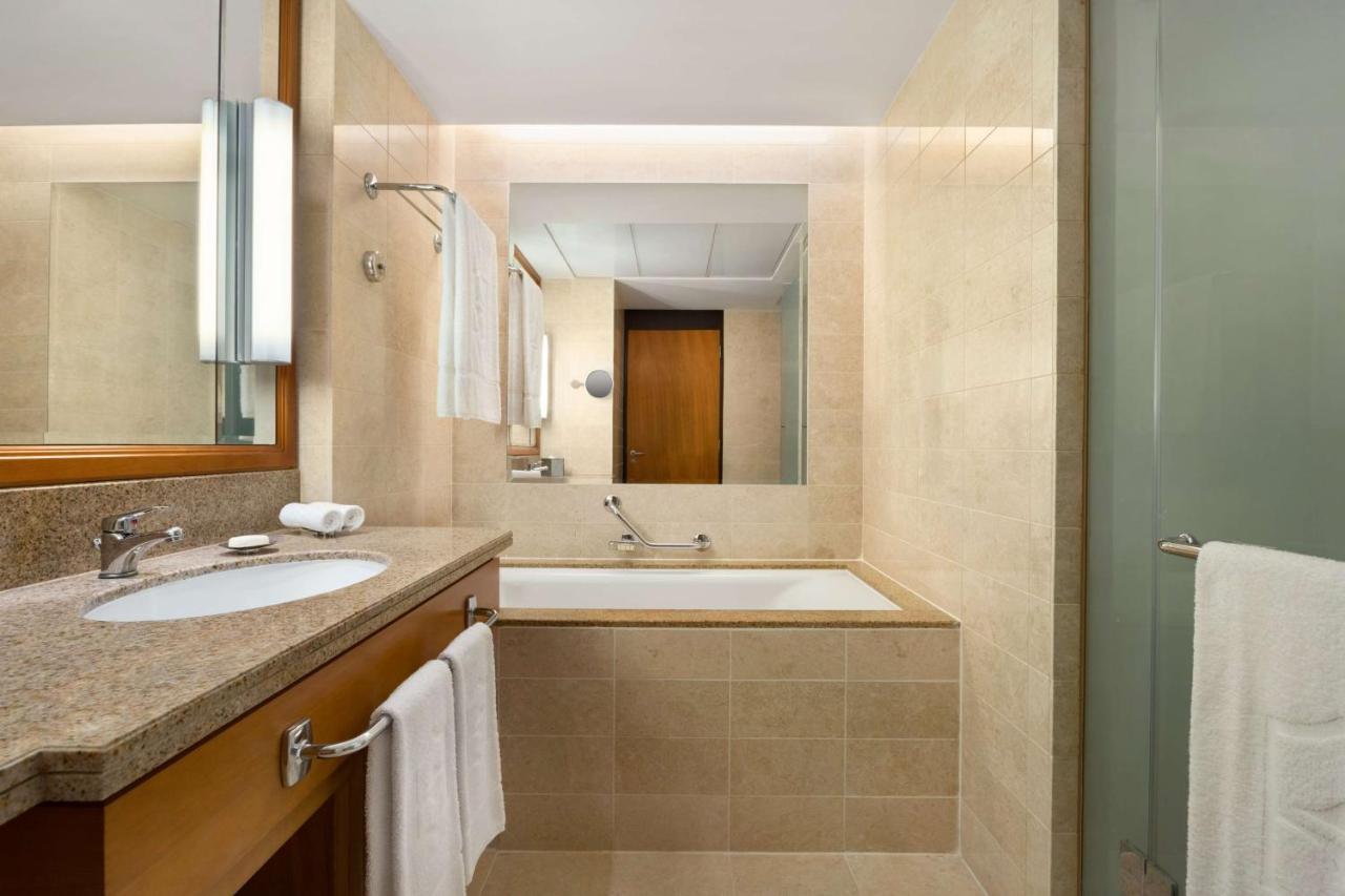 Shangri-la Barr Al Jissah, 5*
